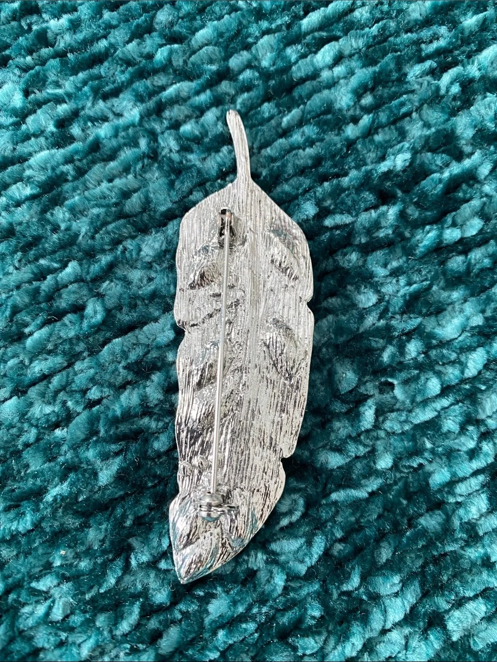 N/A sparkling brooch